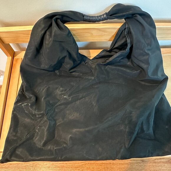 MM6 Maison Margiela Triangle Bag (Extra Large) - Picture 2 of 6